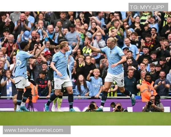 曼城主场迎战艾佛顿争夺英超积分榜关键三分之战 曼城主场迎战艾佛顿争夺英超积分榜关键三分之战